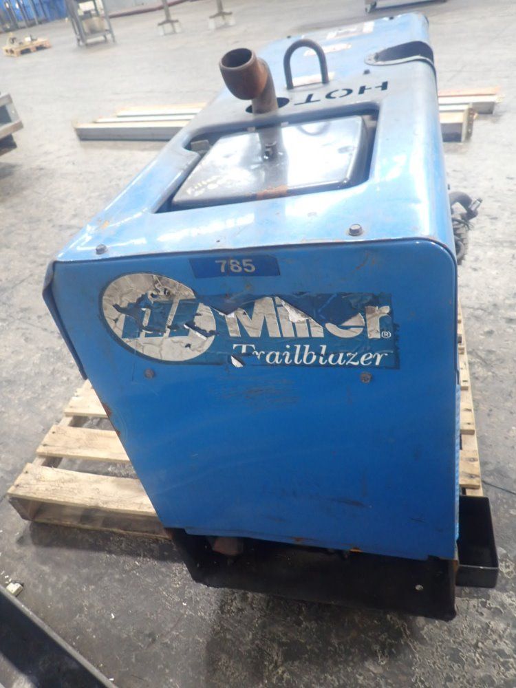 Miller 250a 8000w Trailblazer 251 Welder/generator - Trailblazer 251