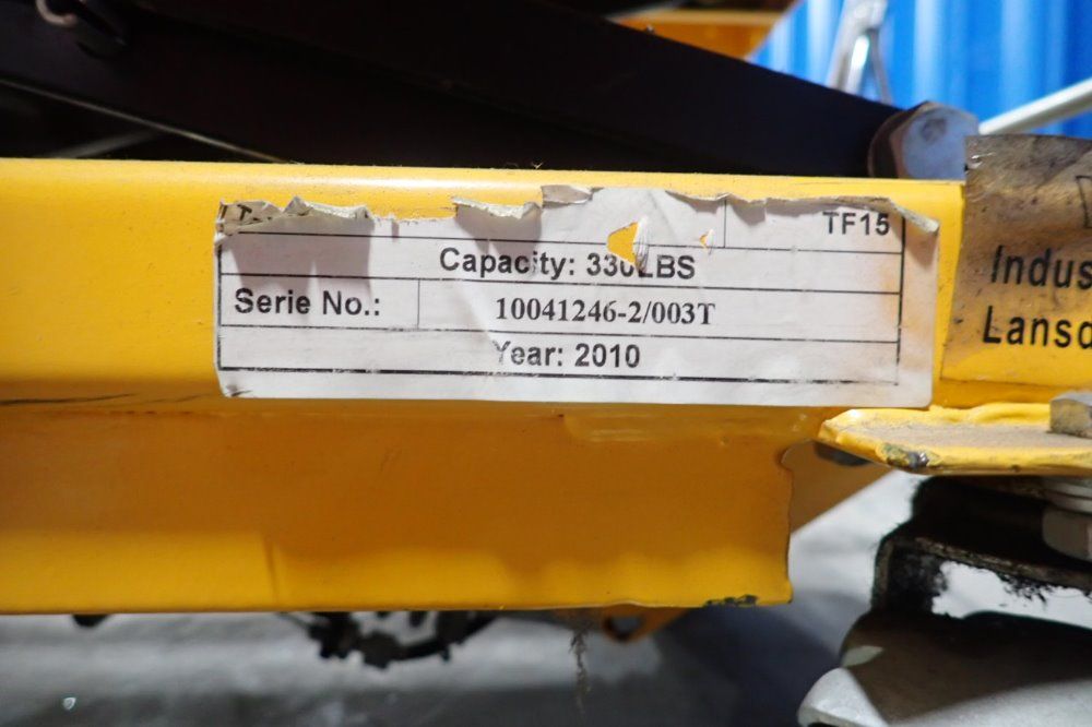 Wesco 330lbs Lift Table - Tf15