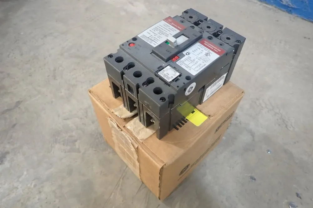 Ge Industrial Solutions 60a Circuit Breaker - Spectra Rms