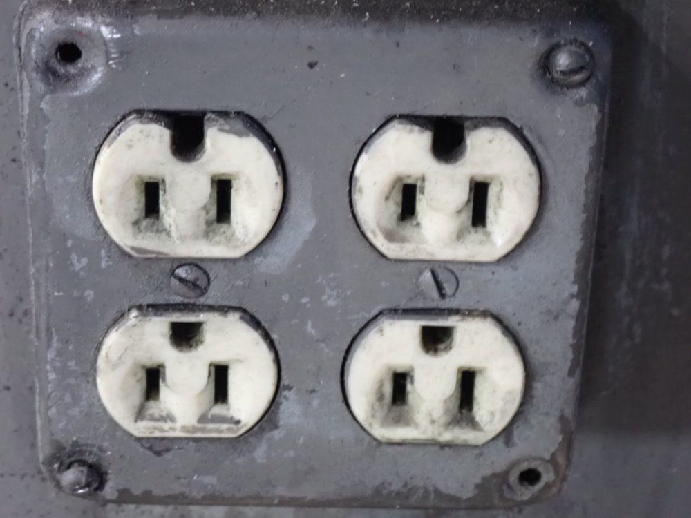 Brown  Sharpe Surface Grinding Machine