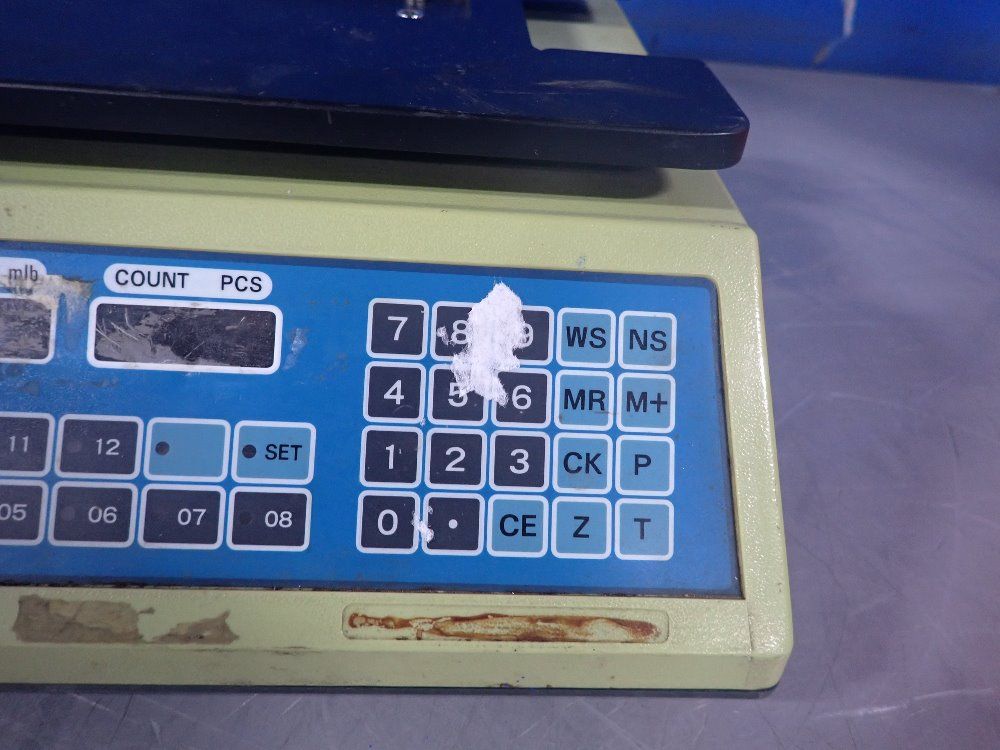 Universal Weight Scale