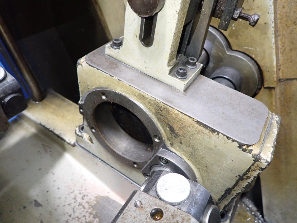 Cincom F-12 Cnc Lathe - F-12