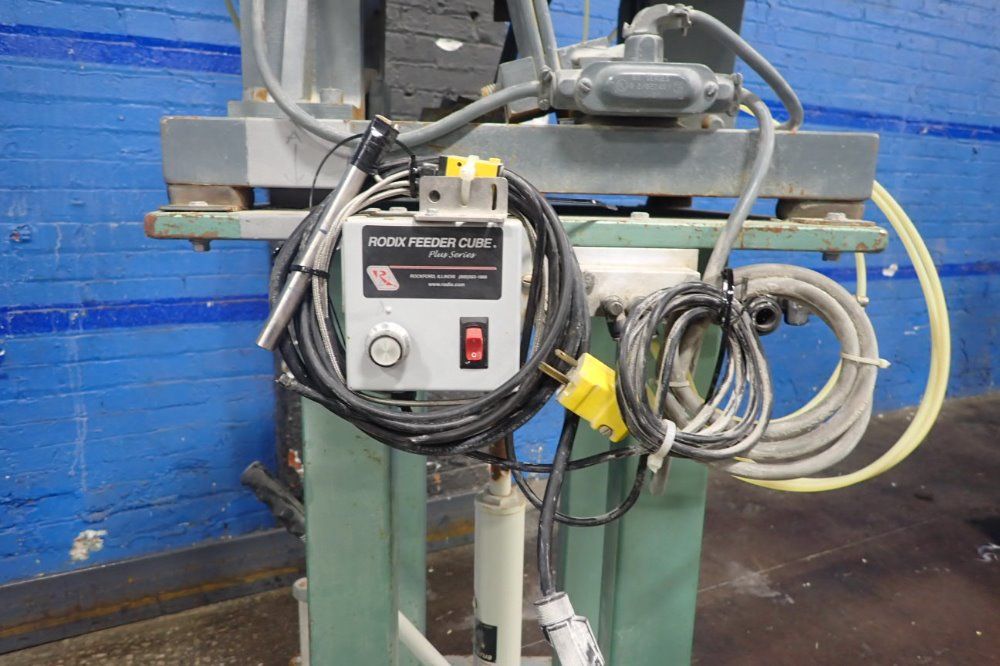 Elf Machinery Vibratory Bowl Feeder