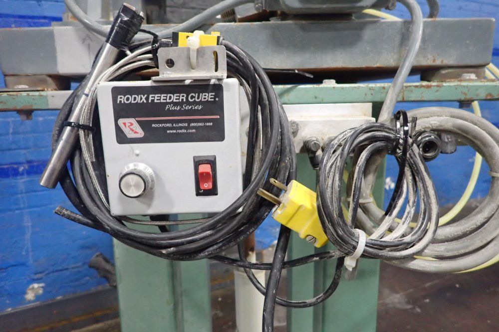 Elf Machinery Vibratory Bowl Feeder