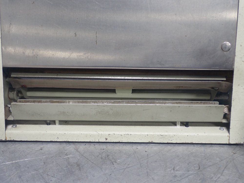 Automated Packaging Bag Sealer