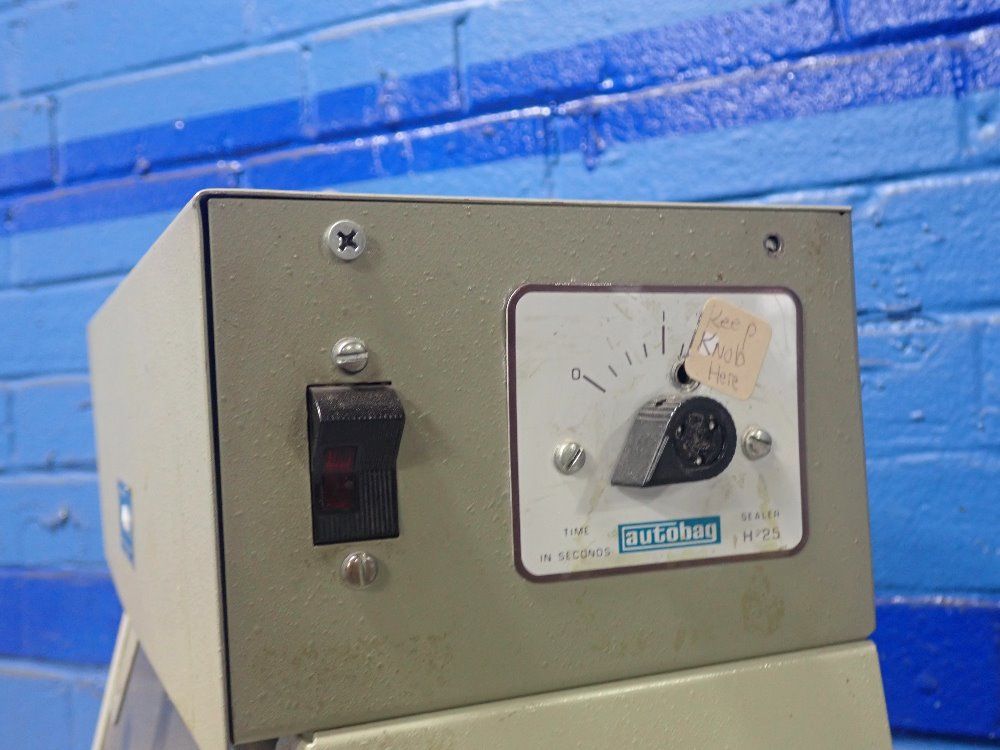 Automated Packaging Bag Sealer