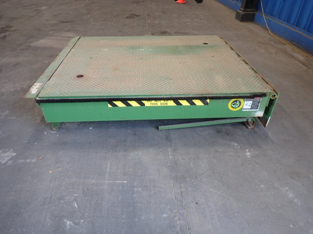 Cm Kelley 1000lbs Dock Levelers