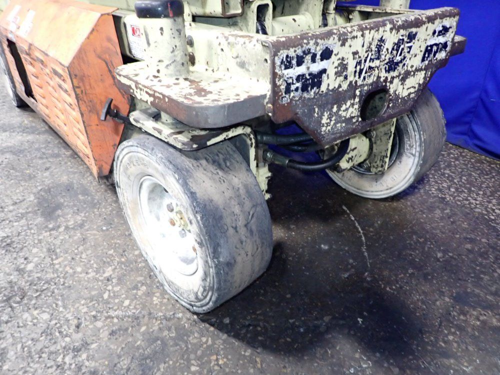 Jlg 750 Lbs Cm-2033 Scissor Lift - Cm-2033