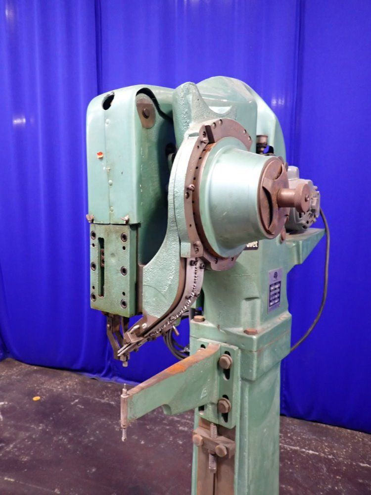 Chicago Rivet Riveting Machine