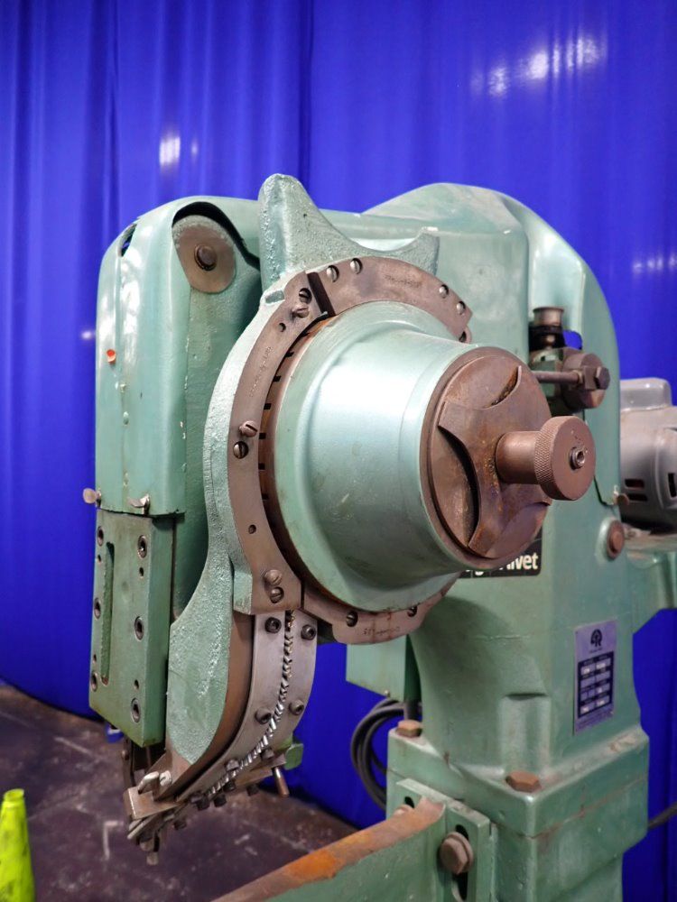 Chicago Rivet Riveting Machine