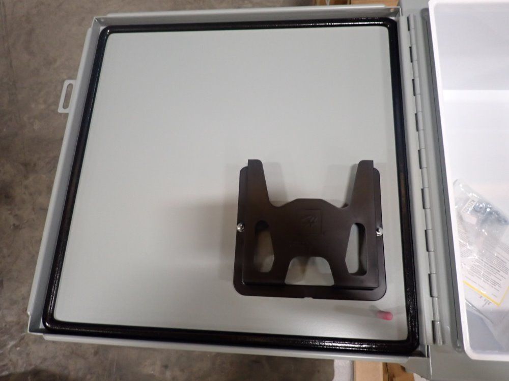 Hoffman 20" X 10" X 20" Industrial Electrical Control Panel Enclosure - A202010lp