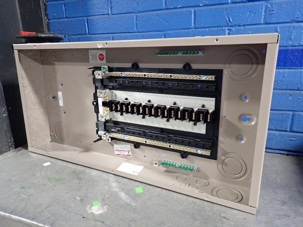 Eaton 225a Electrical Panel - Chp32l225x5