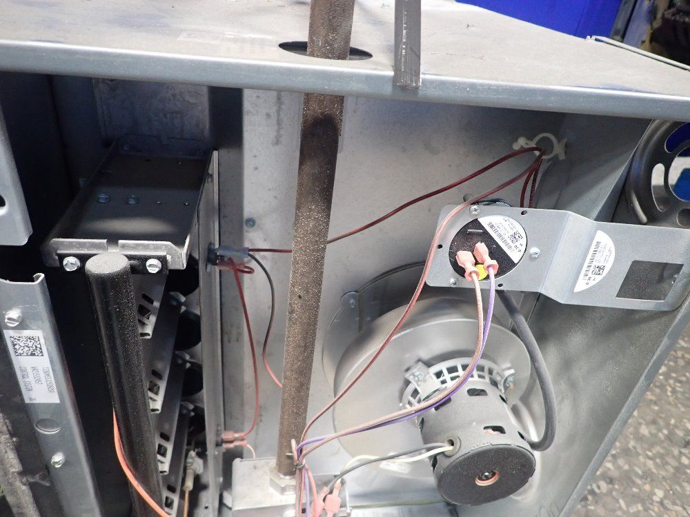 Thermal Zone/ United Refrigeration Distributors In 125000 Btu Gas Heater - Tz80mss125d50sa