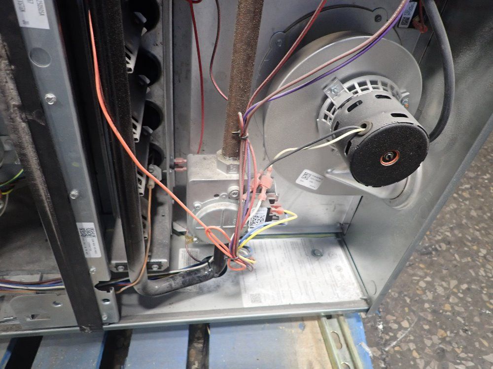 Thermal Zone/ United Refrigeration Distributors In 125000 Btu Gas Heater - Tz80mss125d50sa