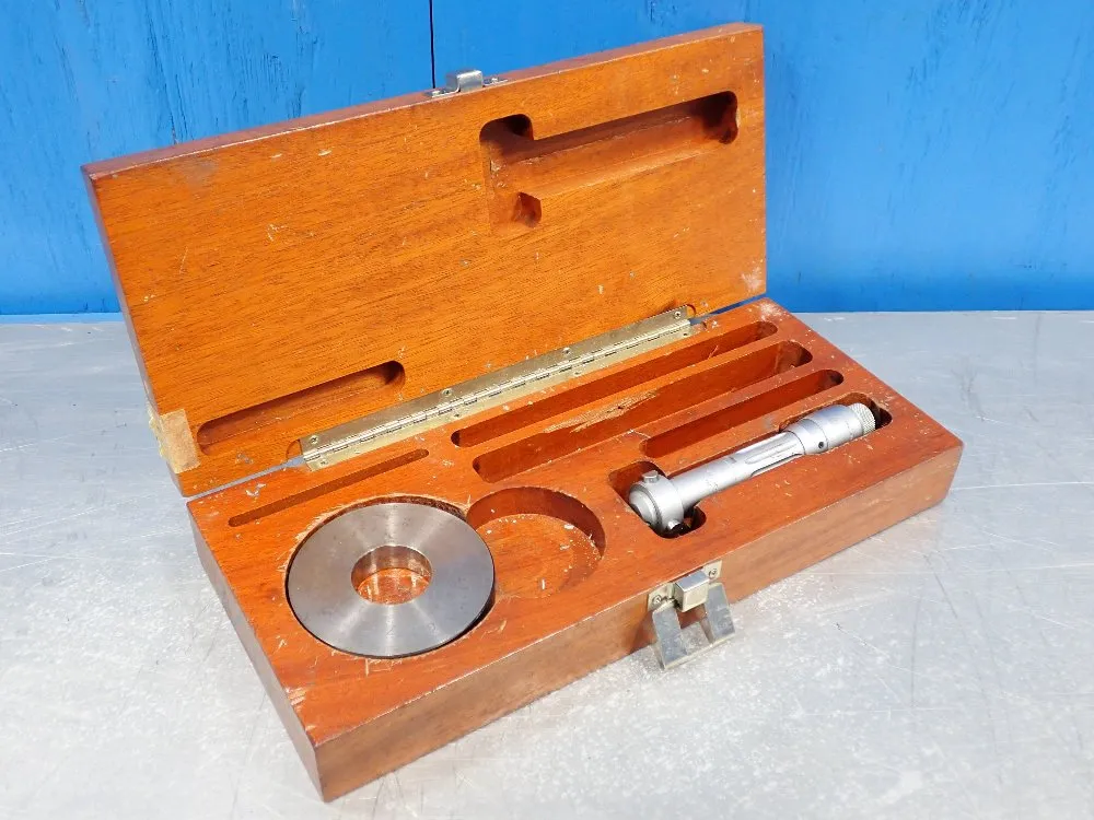 Brown & Sharpe 1.0-1.2", .0002" Inc Inside Diameter Micrometer - 599-281-12