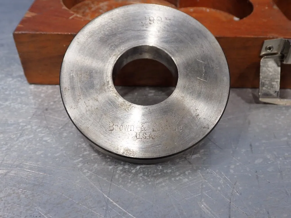 Brown & Sharpe 1.0-1.2", .0002" Inc Inside Diameter Micrometer - 599-281-12