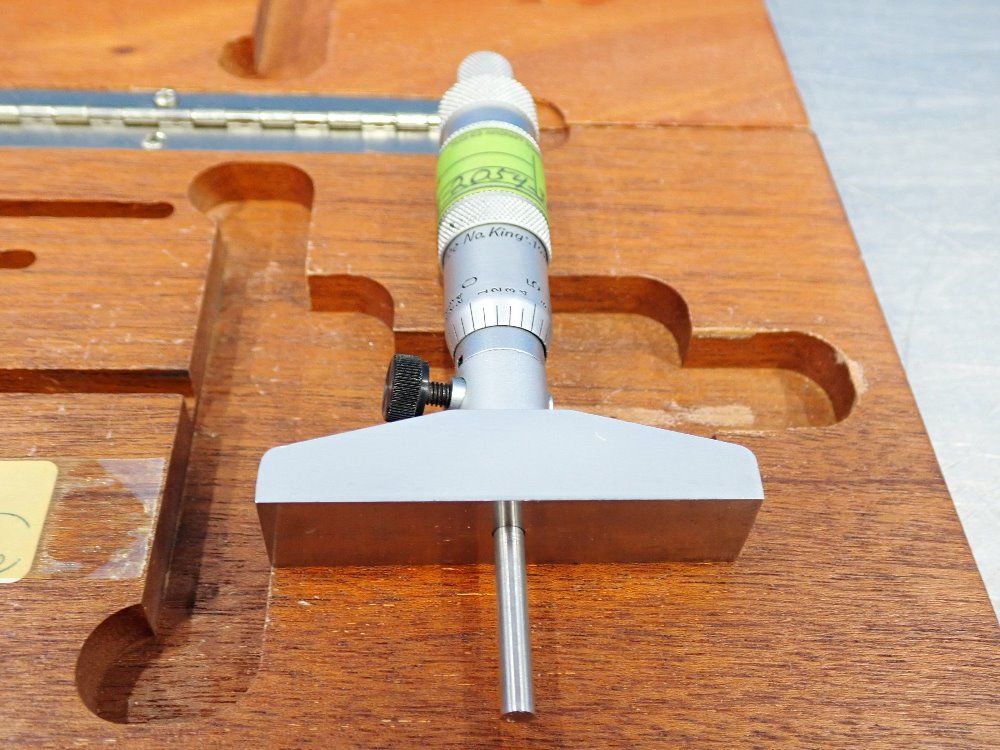 Brown & Sharpe 0-3", .001" Increments Depth Micrometer - 603