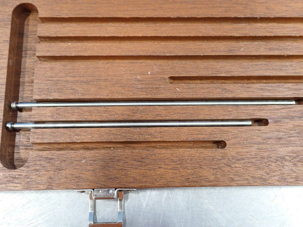 Brown & Sharpe 0-3", .001" Increments Depth Micrometer - 603