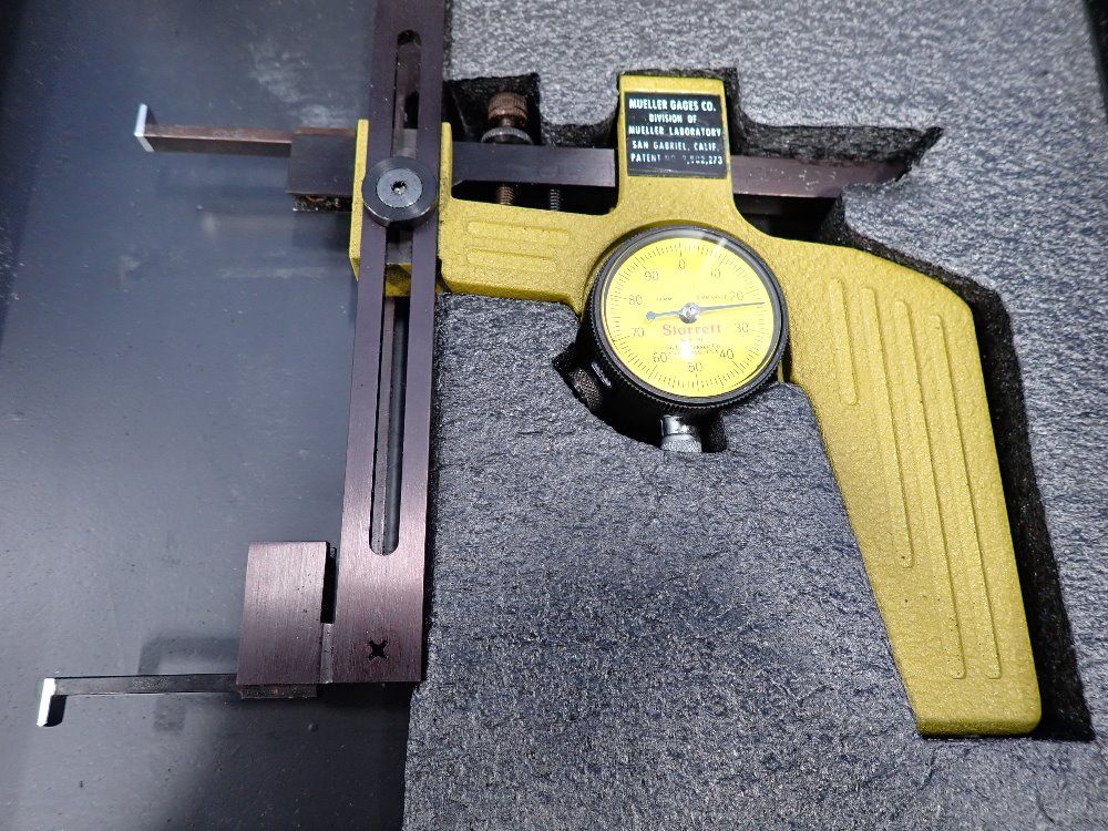 Mueller 3mm, .01mm Dial Groove Caliper - 1900 Series