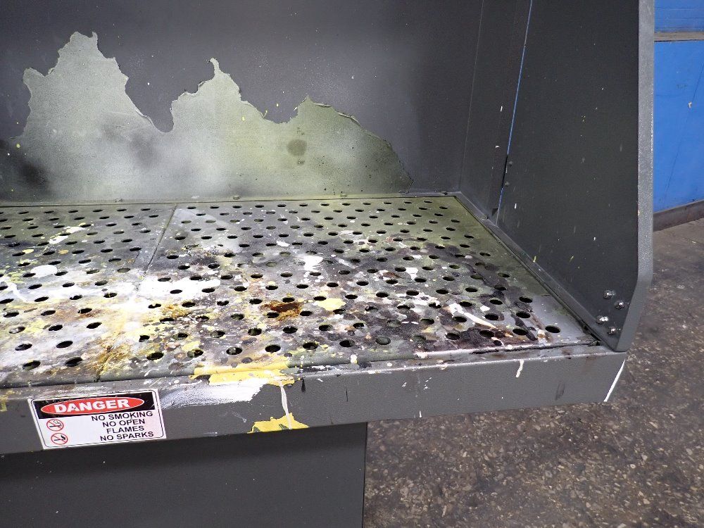 Diversified 46" X 22" Paint/fume Booth - Maxflow Fb2x4