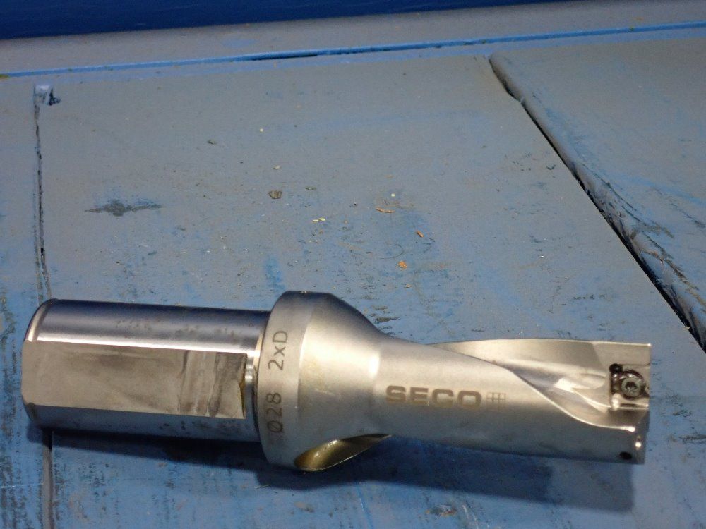 Seco Cutting Diameter: 1.102" Od Indexable Drill - Sd502-28-56-32r7-sc07