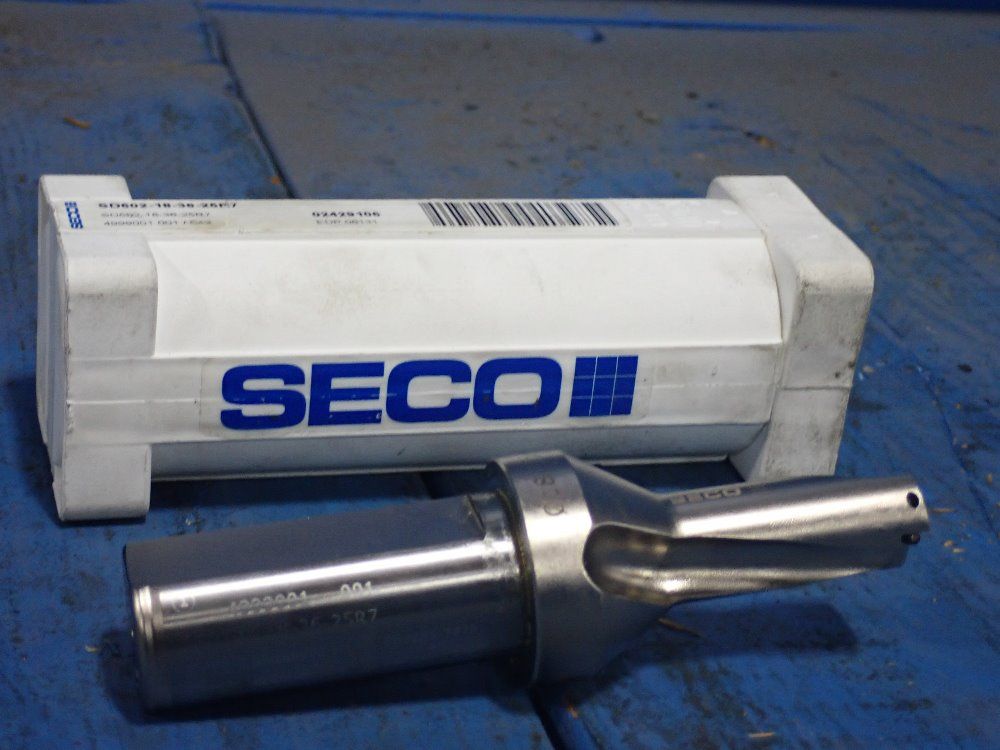 Seco Cutting Diameter: 0.728" Od Indexable Drill - Sd502-18-36-25r7