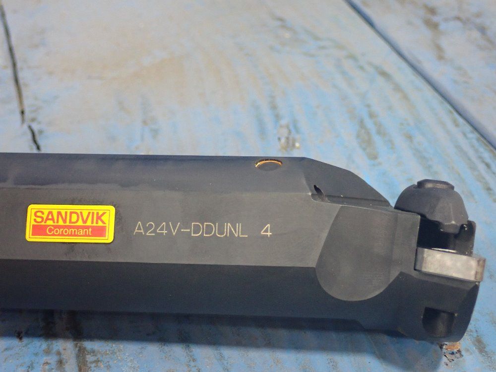 Sandvik Indexing Threadable Toolholder - A24-ddunl 4