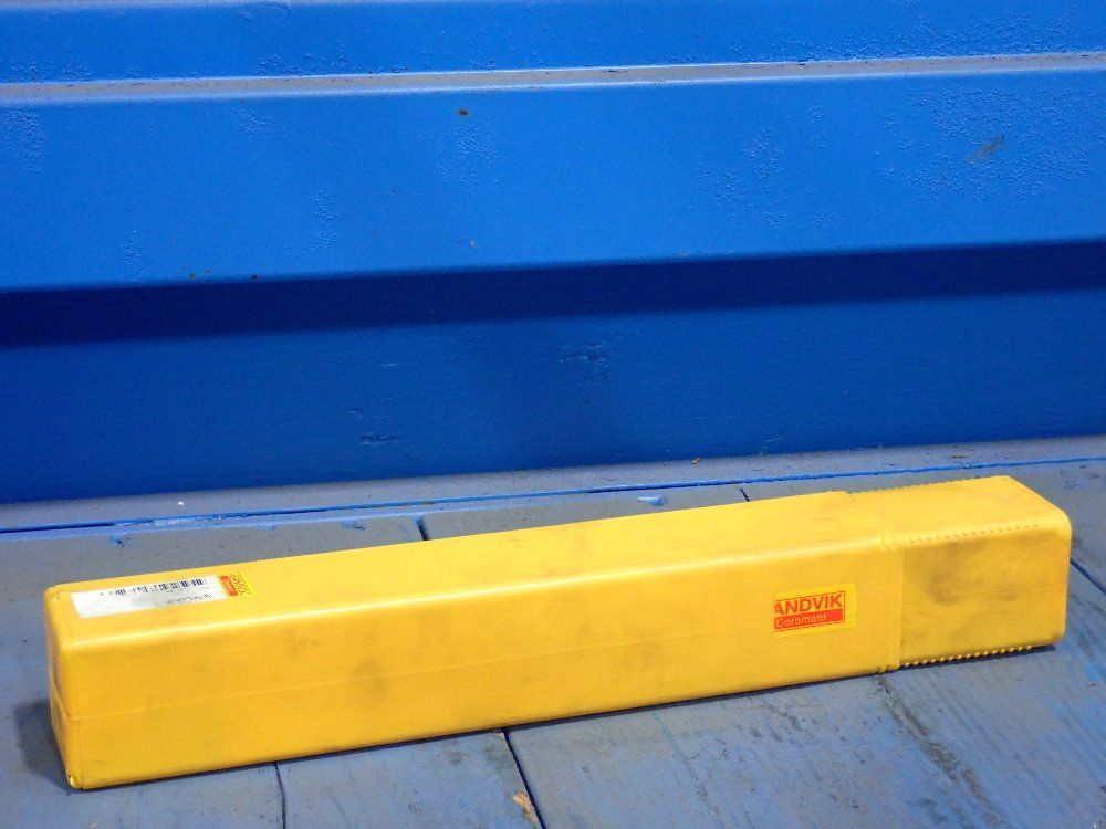 Sandvik Indexing Threadable Toolholder - A24-ddunl 4