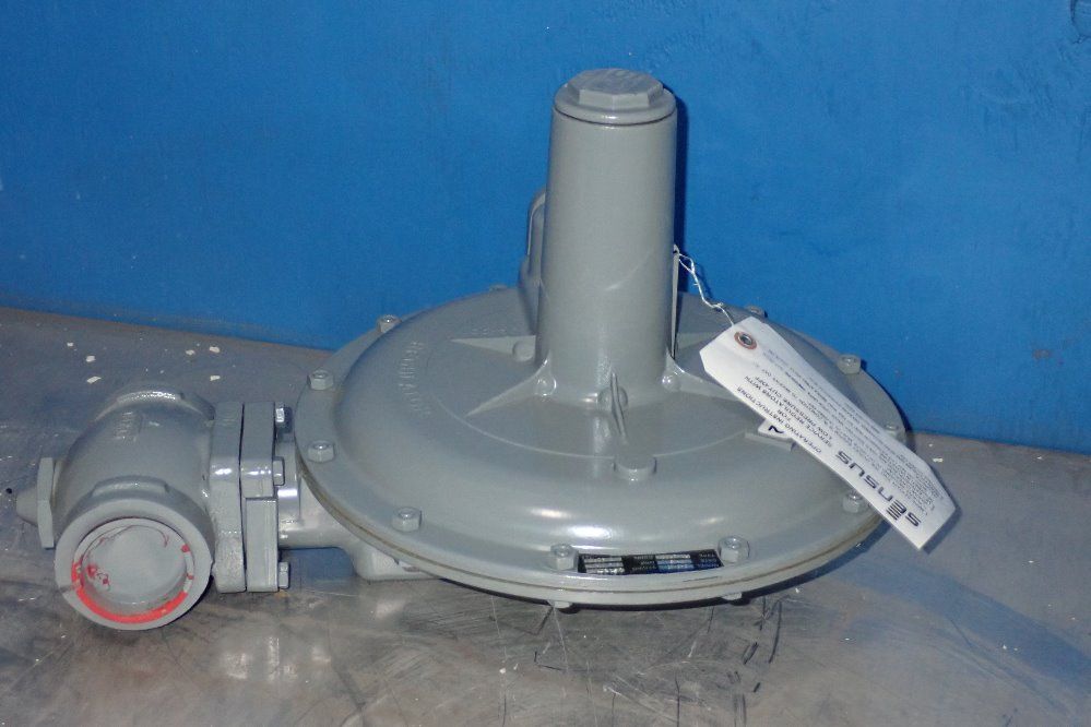 Sensus 3/4"-10" Service Regulator - 243-12