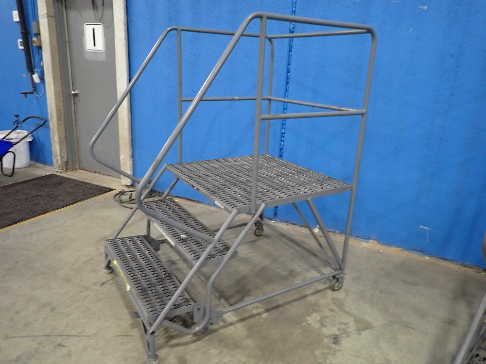 Tri Arc 800# Metal Stairs