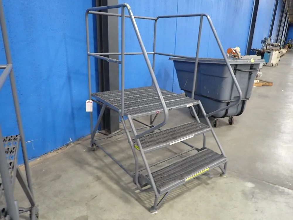 Tri Arc 800# Metal Stairs