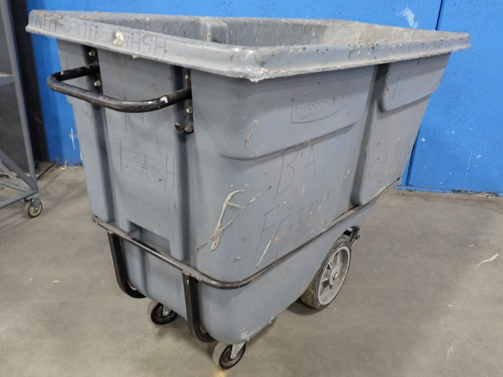 Rubbermaid 750# / 1 Cu Yd Trash Bin W Wheels - 1314 Utility