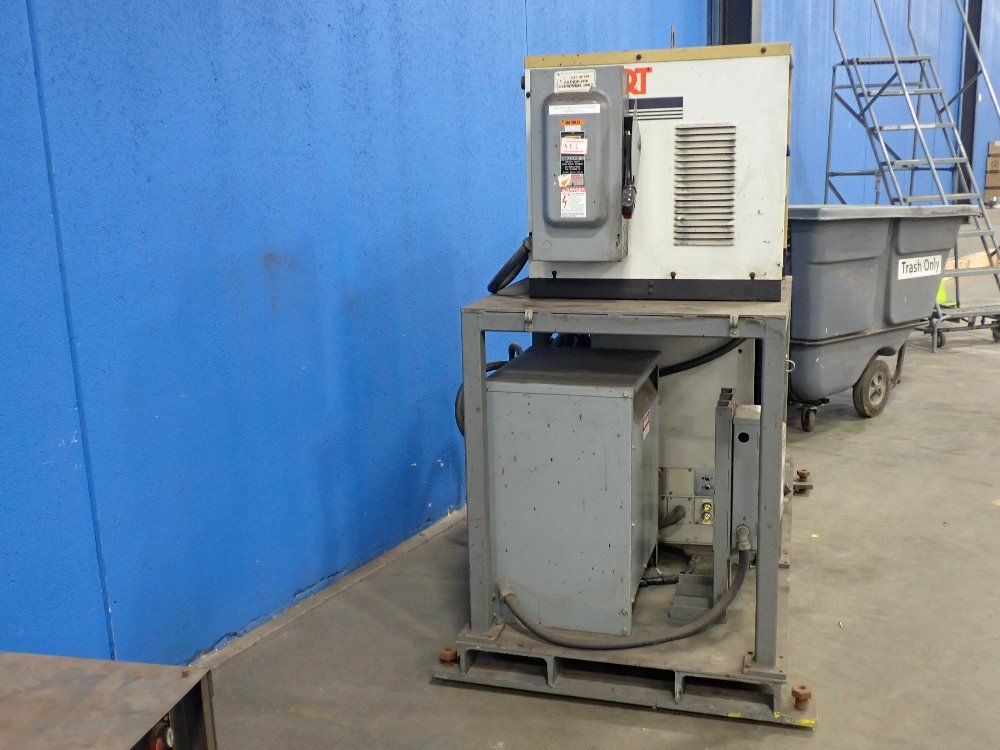 Hobart Brothers Co. 15 Kva Arc Welder - Arc-master 500