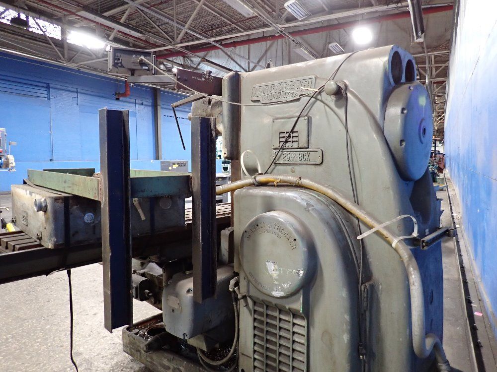 Kearneu  Trecker Vertical Mill