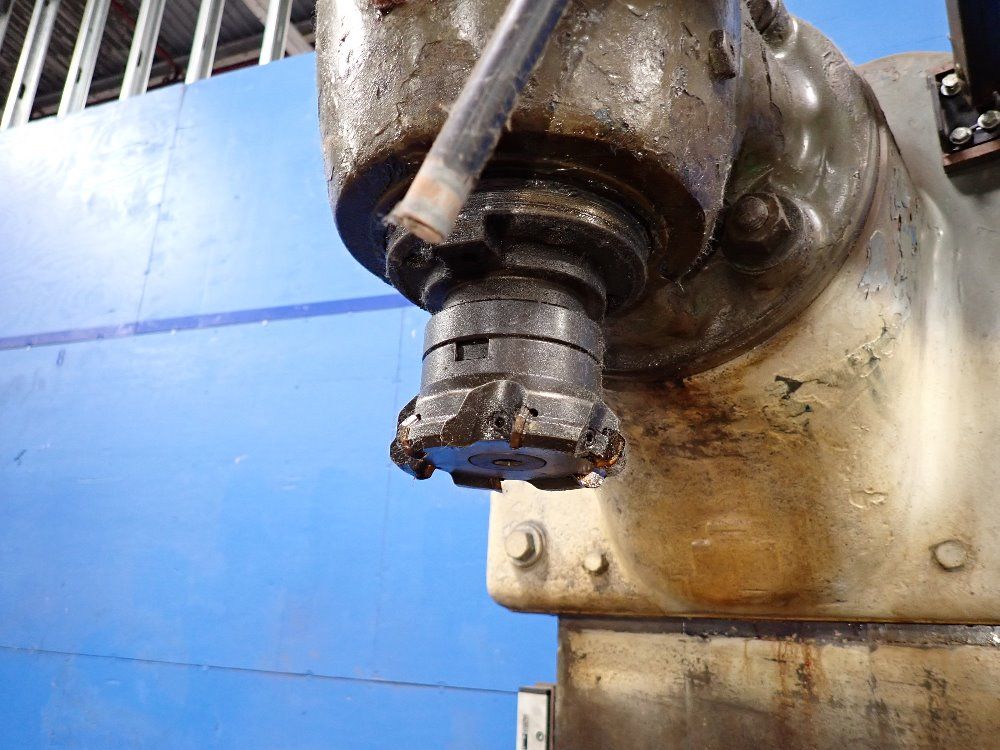 Kearneu  Trecker Vertical Mill