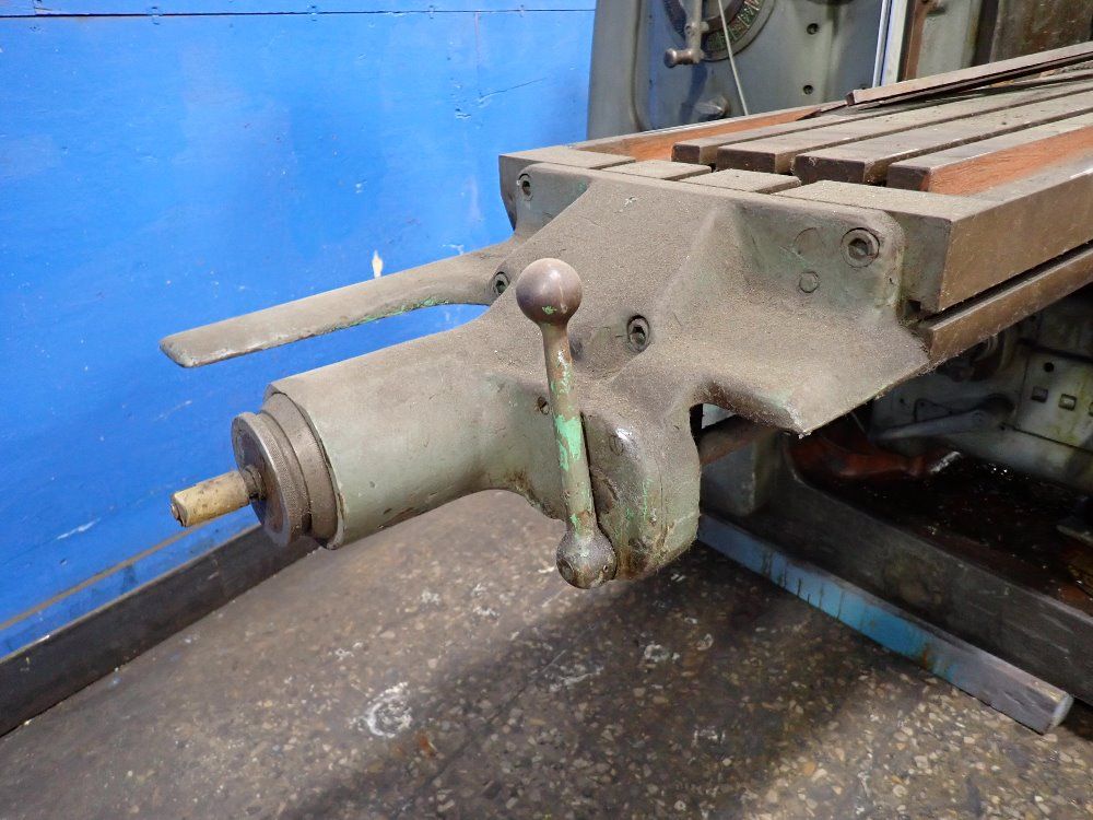 Kearneu  Trecker Vertical Mill