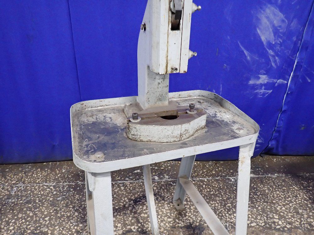 Famco Kick Press - 8