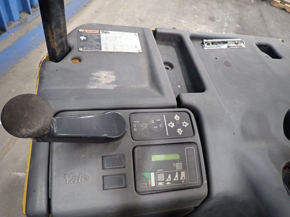 Yale 4000lbs Electric Lift - Nro4aenl36teo95