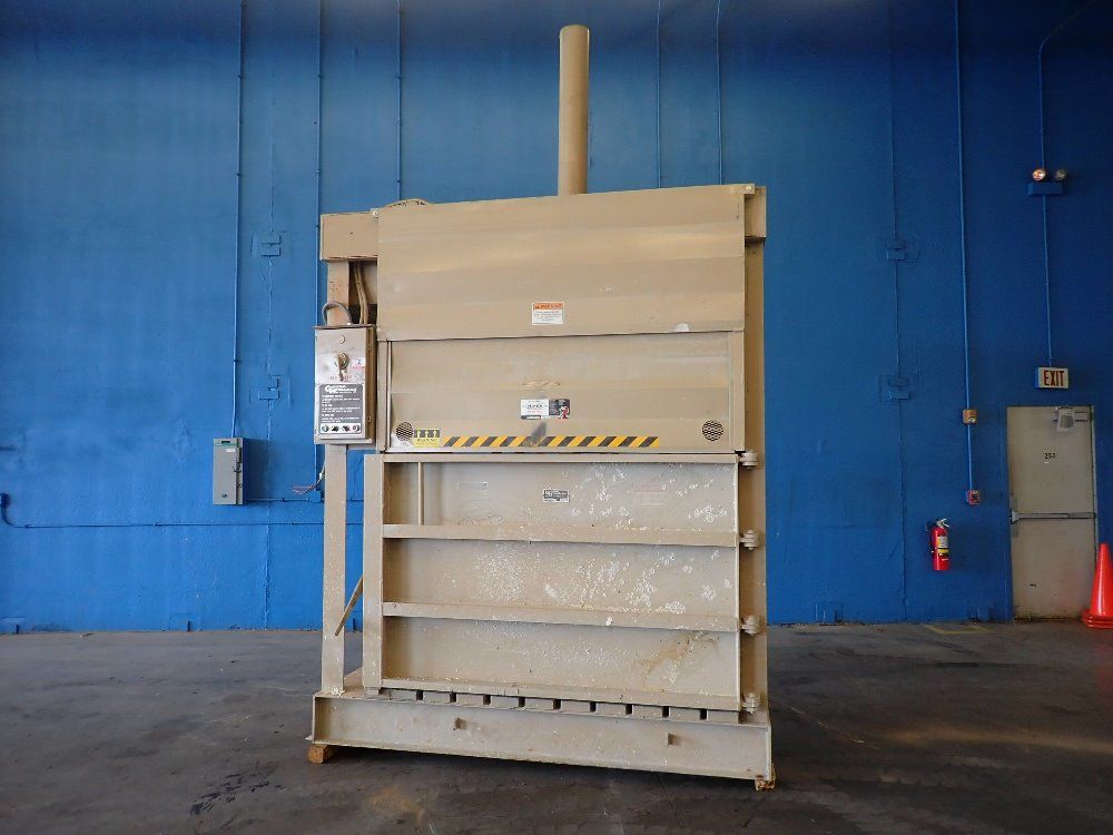 General Hydraulics 72"x30"x48" Vertical Baler - 314-72r-16