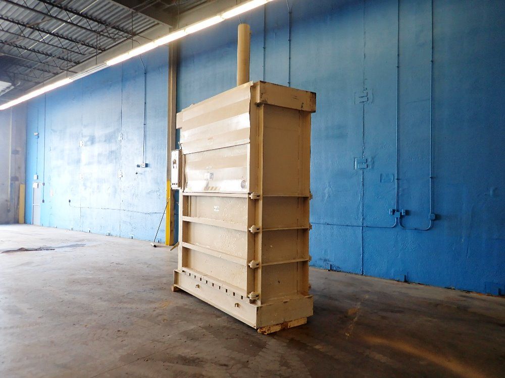 General Hydraulics 72"x30"x48" Vertical Baler - 314-72r-16