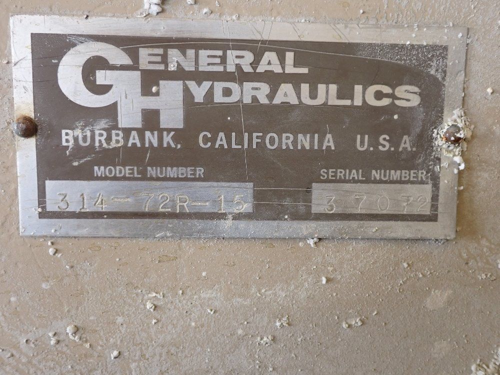 General Hydraulics 72"x30"x48" Vertical Baler - 314-72r-16