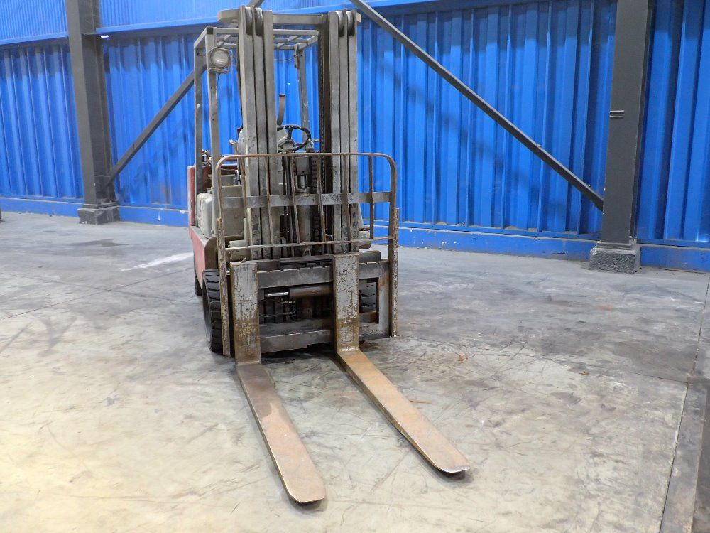 Nissan 6910 Lbs Propane Forklift - Cugj02f35pv