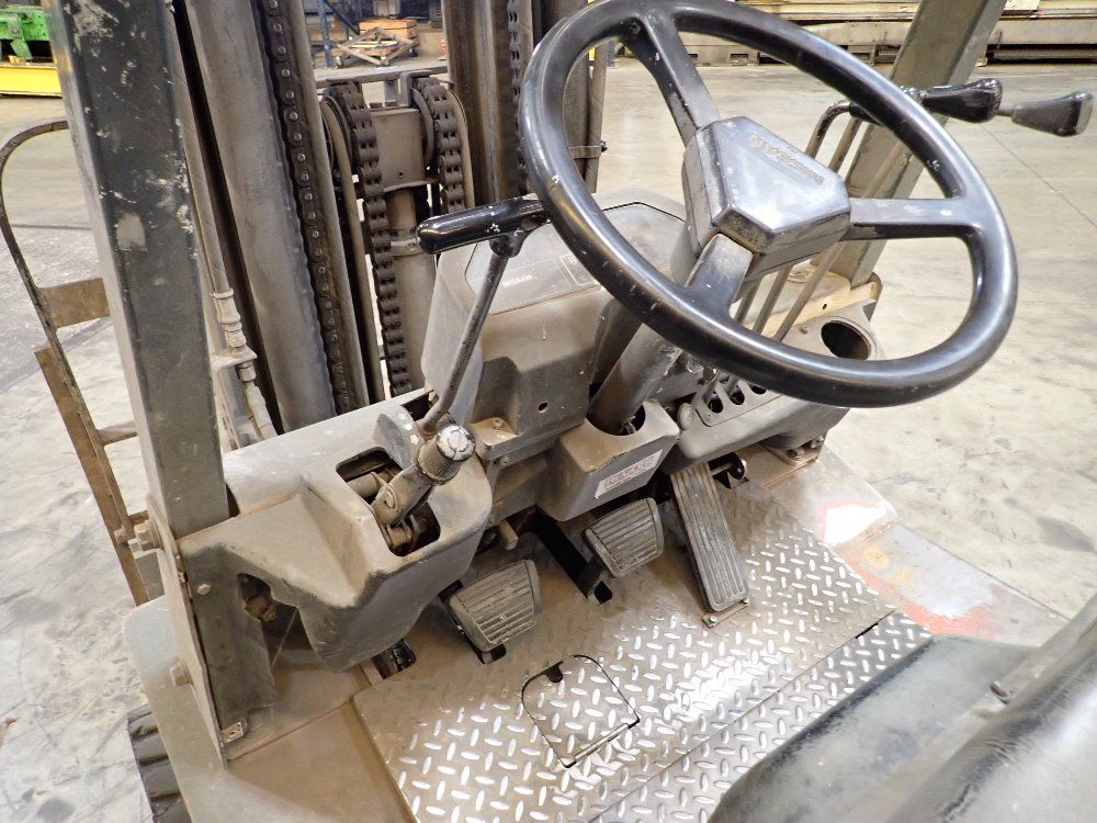 Nissan 6910 Lbs Propane Forklift - Cugj02f35pv