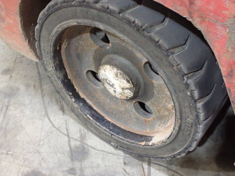 Nissan 6910 Lbs Propane Forklift - Cugj02f35pv