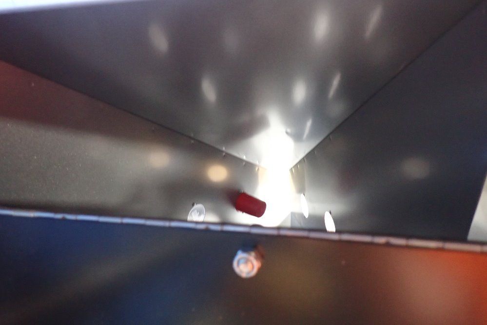 Maguire 16" X 15" X 25" Hopper