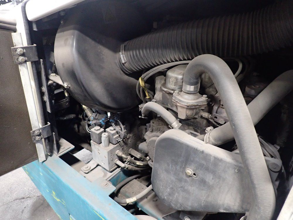 Tennant Floor Scrubber - 7400