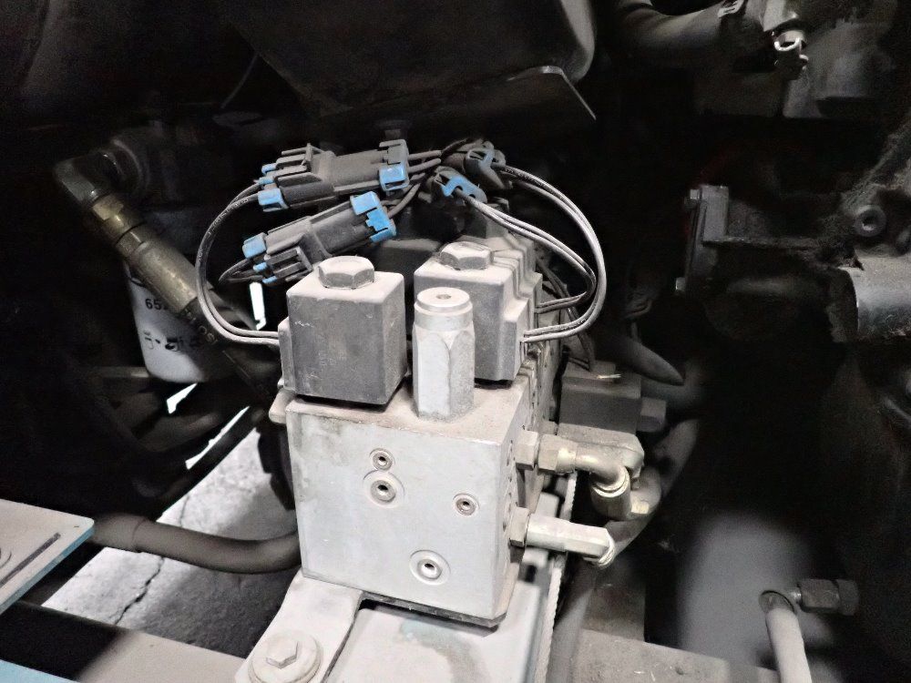 Tennant Floor Scrubber - 7400