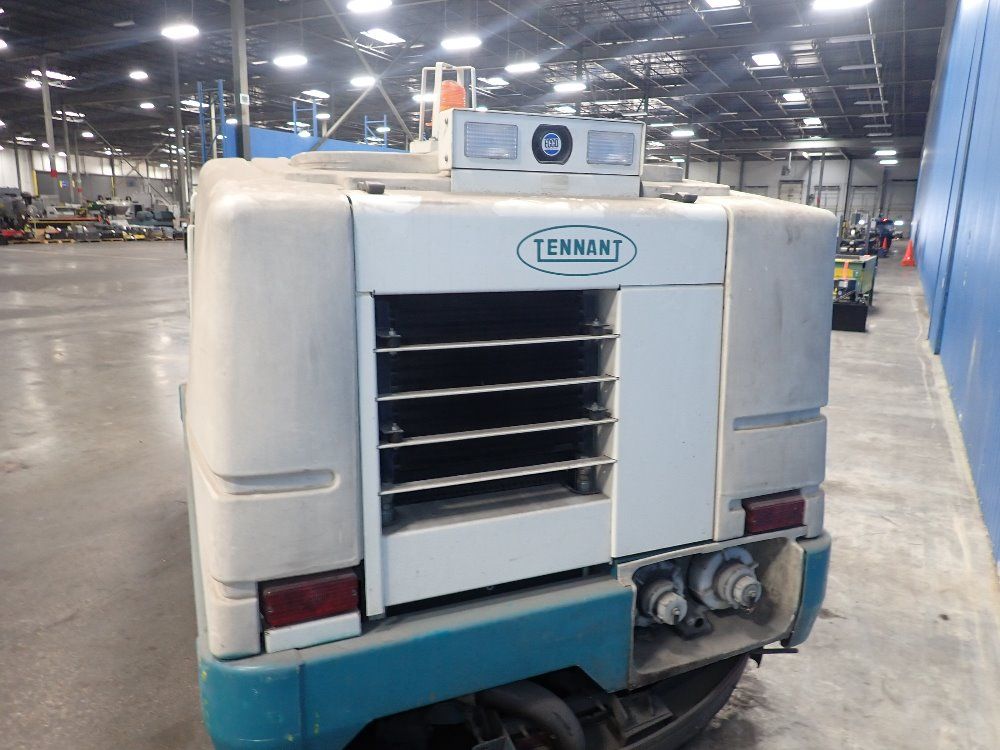 Tennant Floor Scrubber - 7400