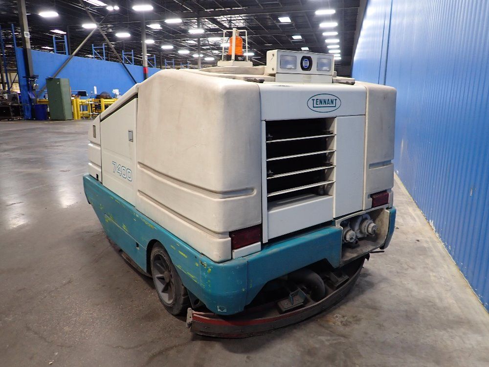 Tennant Floor Scrubber - 7400