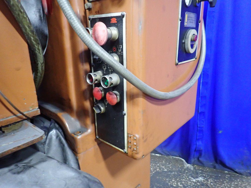 Moore Jig Grinder - G18